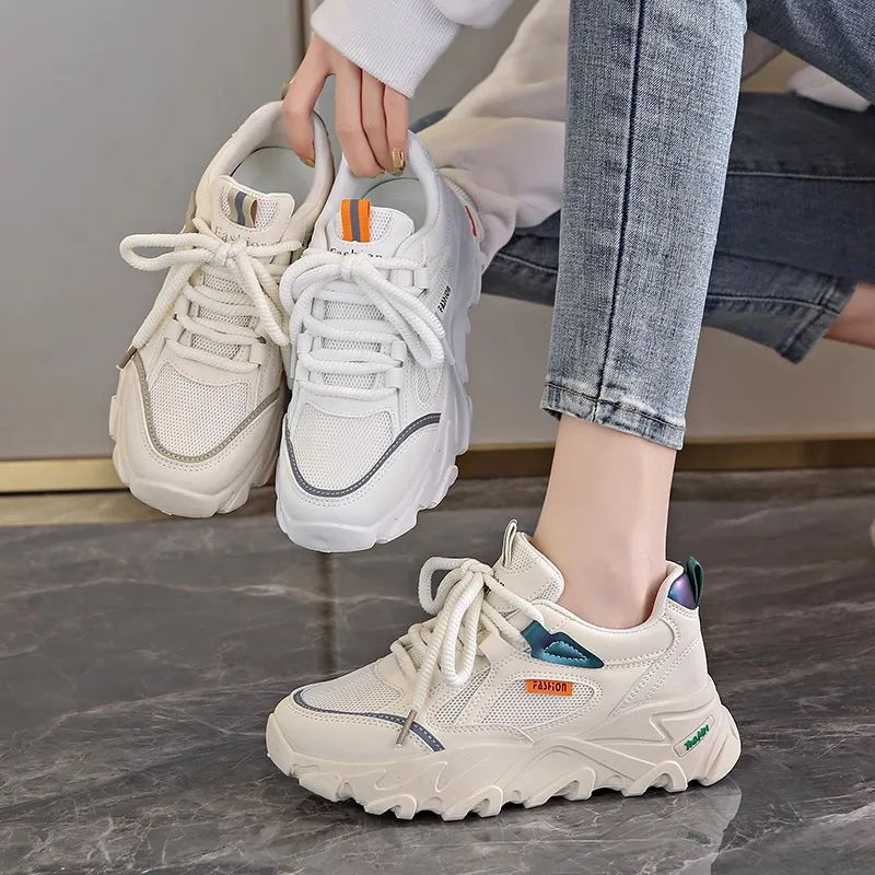 New Casual Tennis Running Sneakers Jogging Shoes Fashion Spring Autumn Women's Sports Shoes Breathable Comfortable Hollow Mesh