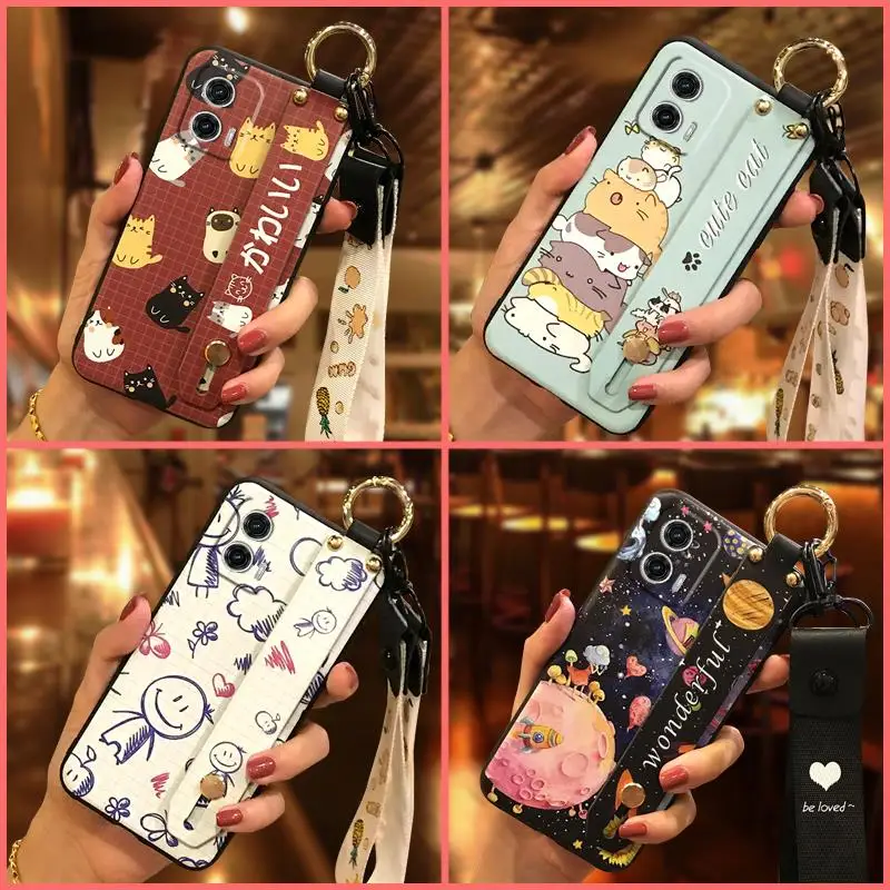 

Wristband Anti-dust Phone Case For MOTO G73 5G Cute Silicone Wrist Strap Kickstand Lanyard Soft case