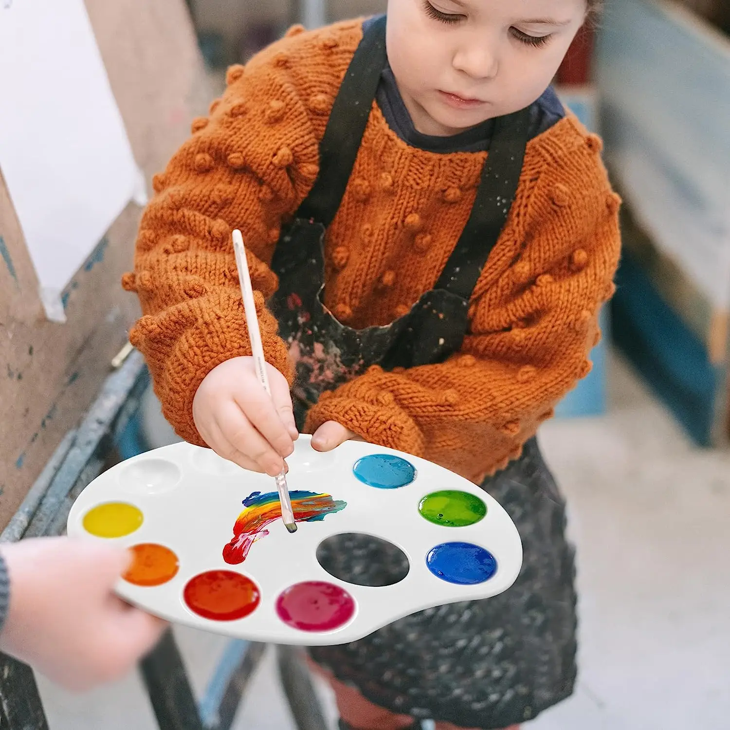 Oval Classic Color Palette Thumb Holes Watercolor Gouache Palette Artist Children Color Mixing Tray Painting Art Supplies