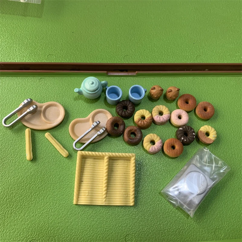 ternurinesternurinesAuthentic Japanese senbell family play house toy doll animal doll mini Donut combination G30