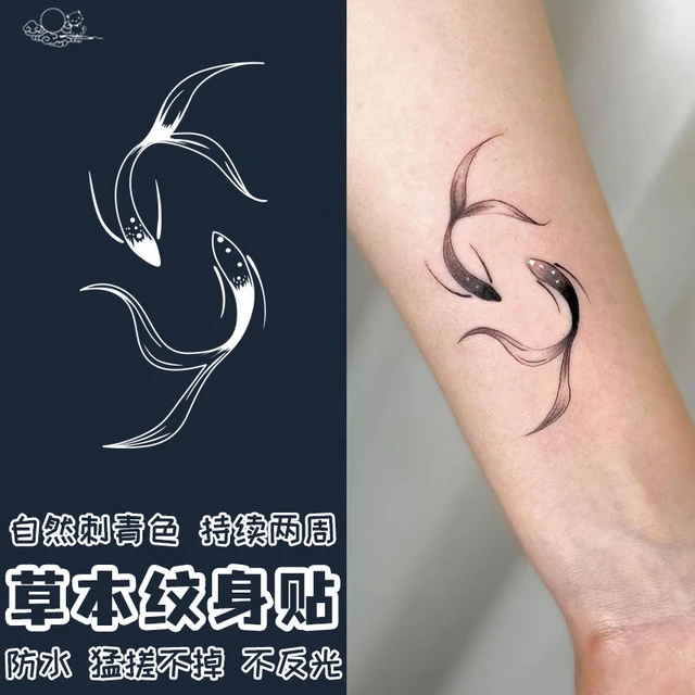 My first tebori tattoo last year. Goldfish by Bunshin Horitoshi :  r/TattooDesigns