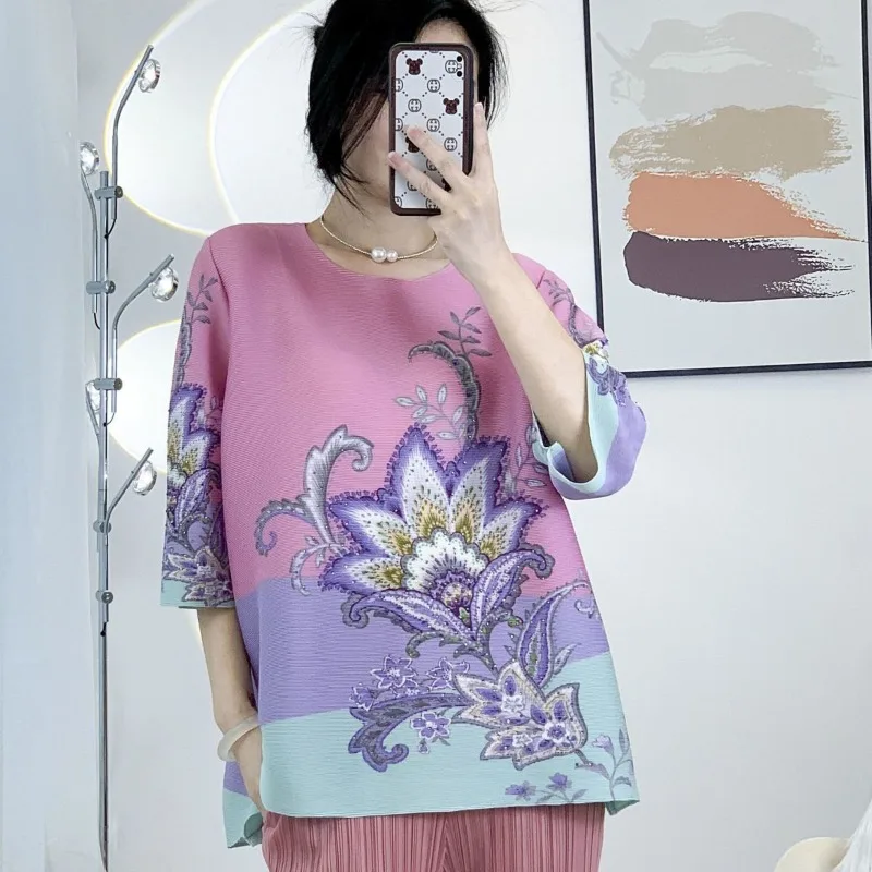 

Женская плиссированная футболка, сезон весна-лето 2023, свободная футболка с принтом и круглым вырезом, Женский Топ, футболка с длинным рукавом и поясом на талии, женские топы