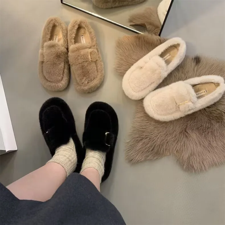 

2024 New Autumn and Winter Doudou Soft Sole Grandma Shoes with Plush Outer Wear Flat Bottom and Plush Cotton Shoes