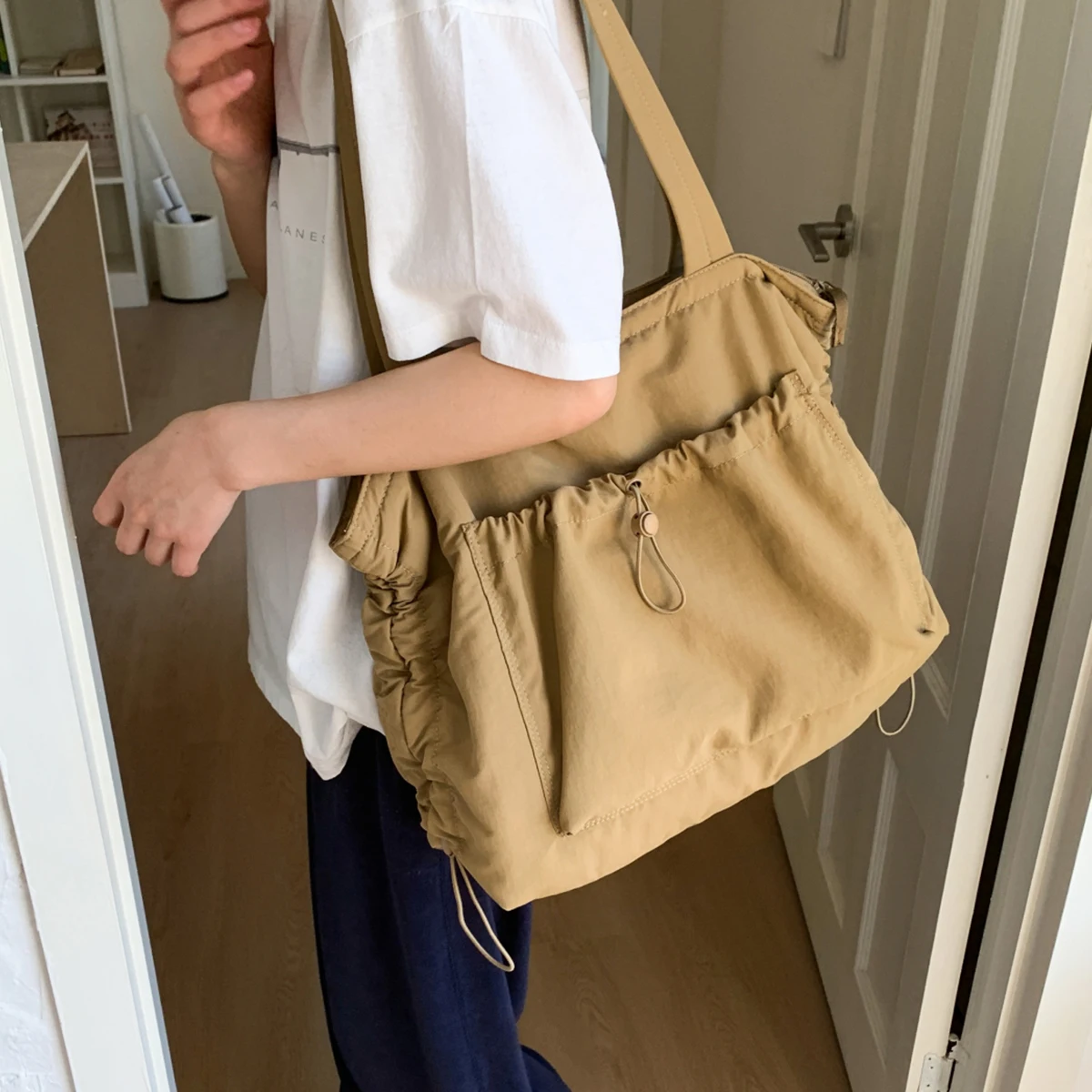 Casual Large-Capacity Bag Women's Summer Fashion Shoulder Bag Mommy Bag Lightweight Travel Bag Tote Bag Canvas Handbag Shopping Hiking