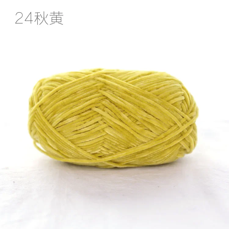 Pear Lustre Chenille Yarn - 148 Meters of Soft Pleuche Wool for Handcrafted Crochet Projects