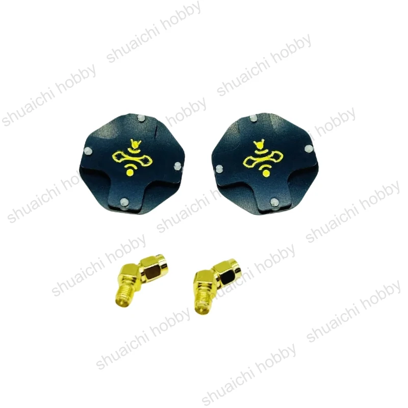 Gros plan sur le connecteur d'une antenne FPV 5.8GHz 8.5dBi LHCP, compatible Walksnail Avatar GogglesX