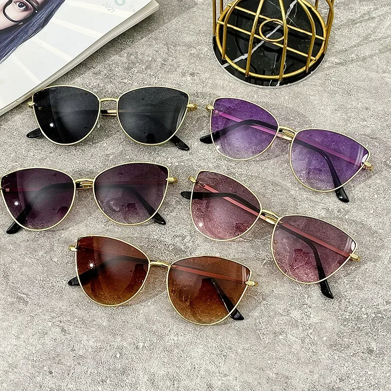 Small Vintage Cat Eye Men Sunglasses Metal Frame - Image 2