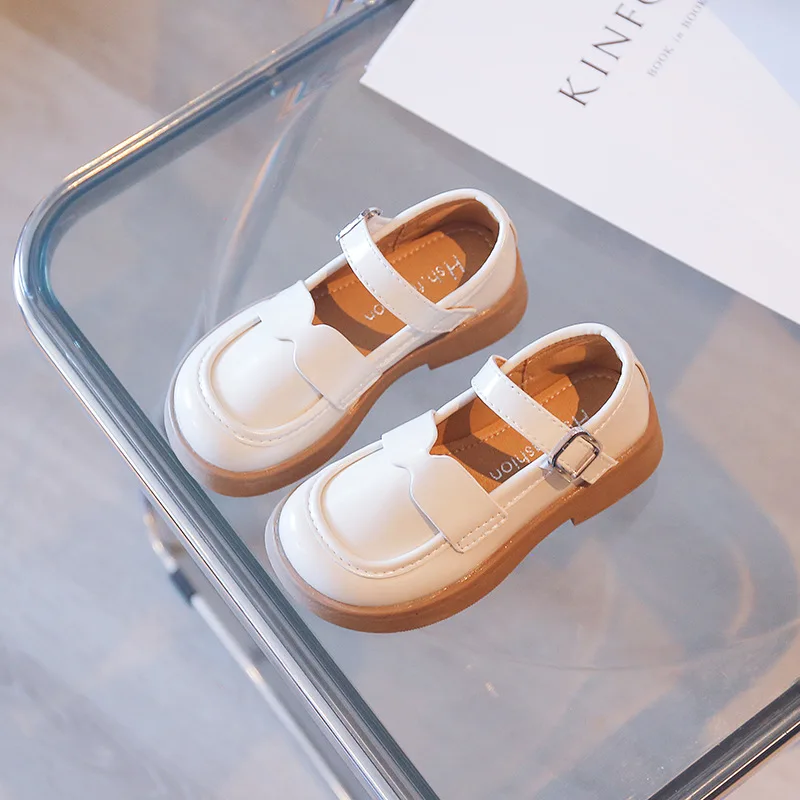Spring New British Style Loafers Round Toe Girls Hook & Loop Simple Solid Beige Leather Shoes for School Children Fashion leather shoes,girls shoes,girls flats