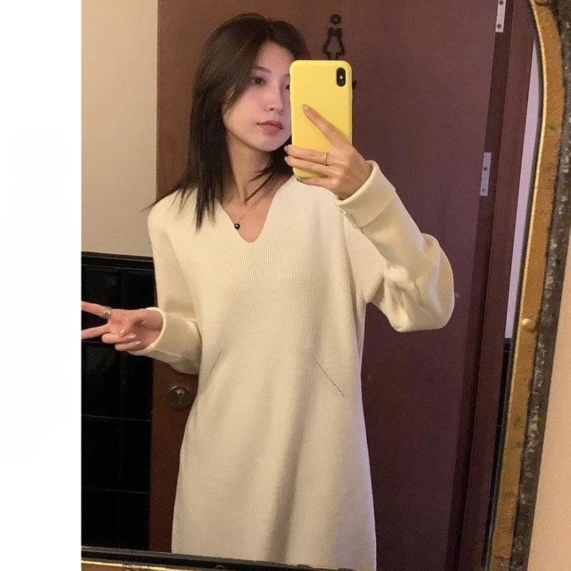 

2023 New Temperament Plus Size Knitted Dress Autumn/Winter Fashion Women's Solid Color Slim V-Neck Over Knee Bottom Skirt B791