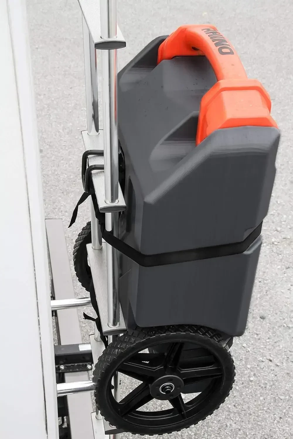 Rhino 36-Gallon Camper / RV Portable Waste Tank 4
