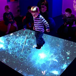 Oway Multi Touch Indoor Amusement Park System Interactive Floor Game for Large Screen Ground Interactive Projection Playing