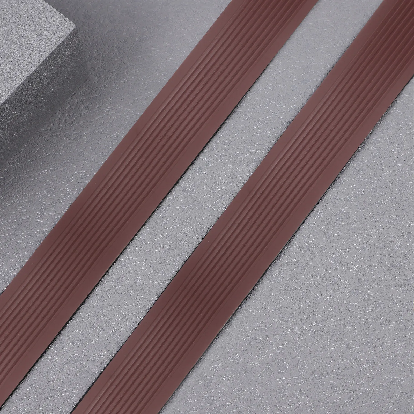 미끄럼 방지 계단 트레드 PVC 소프트 30mm 논슬립 계단 트레드 필앤스틱 계..