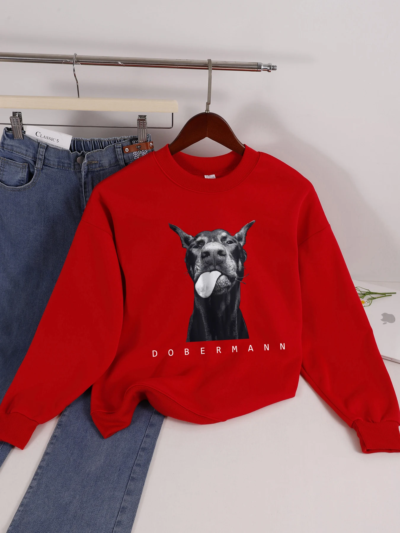 Dobermann, der seine Zunge heraussteckt, lustiger Aufdruck, Damen-Sweatshirt, Straße, Hip-Hop, Sportbekleidung, Fleece, All-Match-Pullover, lässiges Oberteil – Detail 8