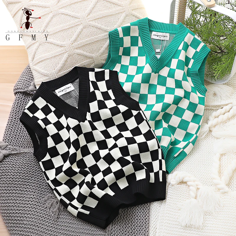 

Детский трикотажный шахматный топ с V-образным вырезом