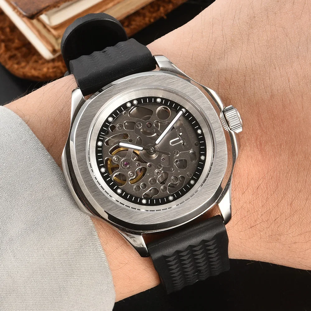 Stainless Steel Watch Case with Sapphire Crystal and 20mm Strap Compatibility