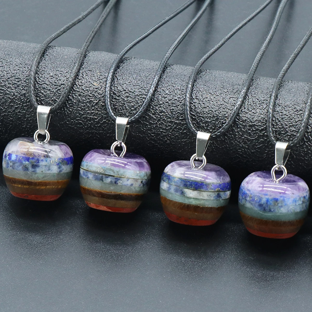 

Natural Stone Pendant Necklace Apple Shape Chakras Stone Pendant Necklace for Women Jewerly Exquisite Gift 17x20mm