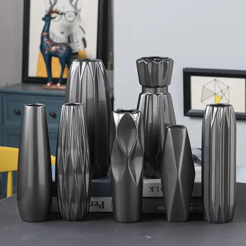 Ceramic Tabletop Flower Vase Handmade Handicrafts Fashion Creativity Black Vase Study Hallway Home Wedding Decoration 4