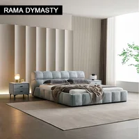 Lit double en tissu minimaliste moderne, chambre à coucher principale italienne, lumière de luxe, design 2