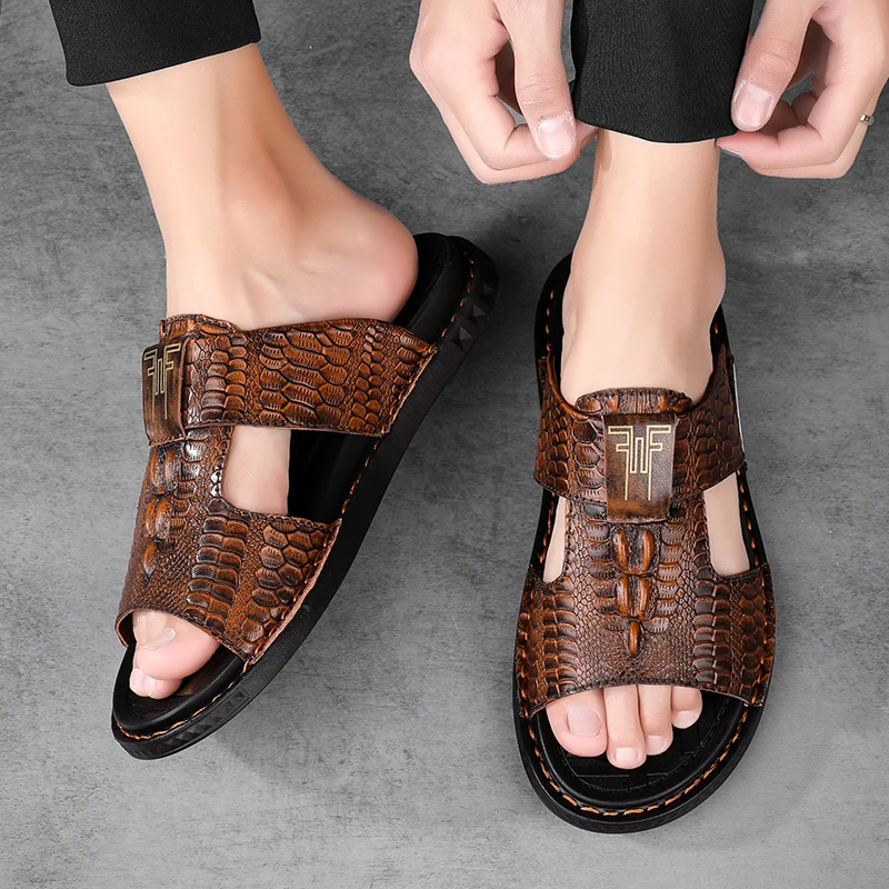 Summer New British Style Beach Shoes Men's Camping Shoes Anti Slip Men's Outdoor Slippers Wear Resistant Free Delivery