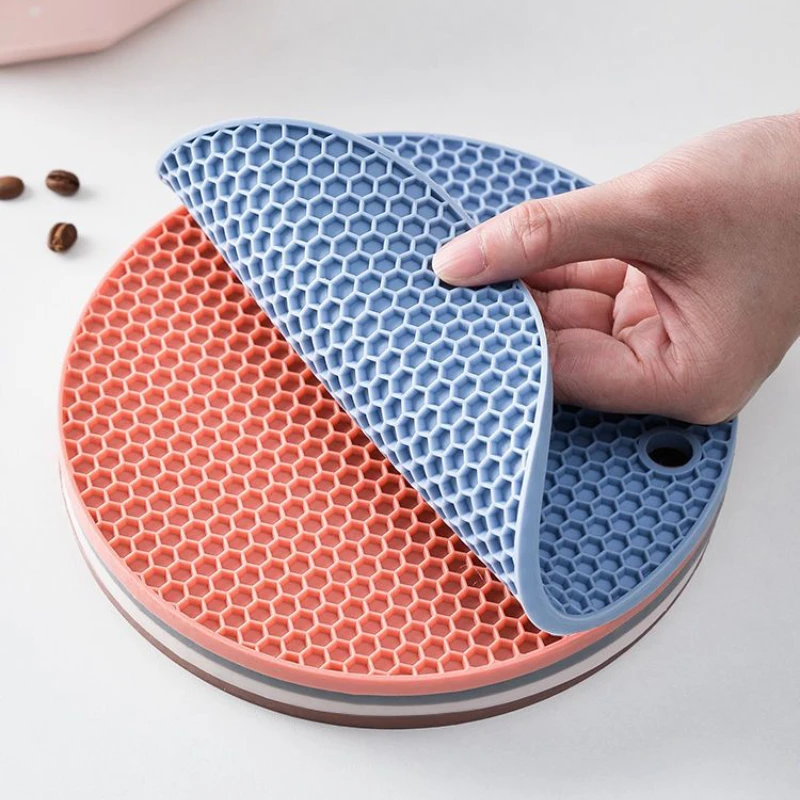 Round Silicone Coaster Mat Honeycomb Insulation Pad Non-slip Placemat  Kitchen Accessories Gadgets Round Cup Mat Table Mat