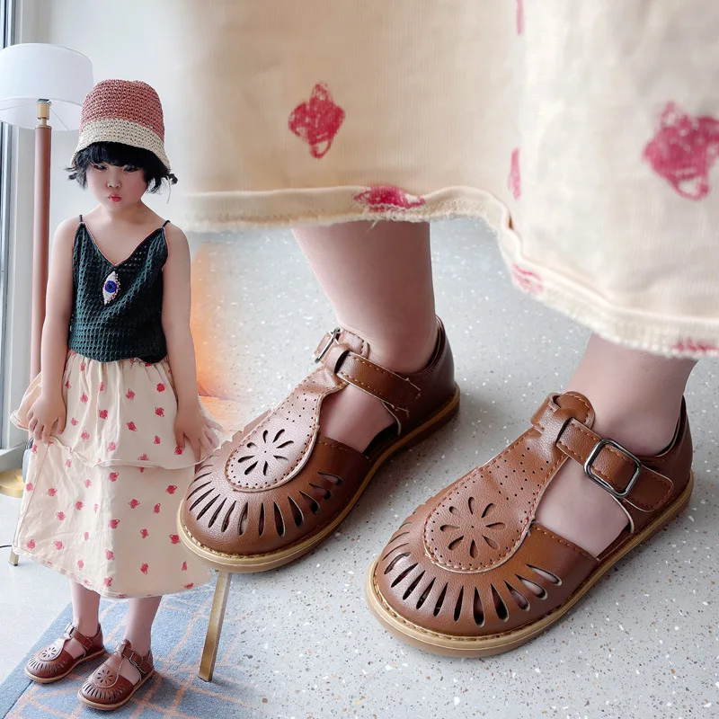 Children Sandals Kids Shoes Kids Sandals Beach Shoes Girls Sandals Children's Hollow Soft Sole Shoes Carved Fashion Princess Shoes Beach Cut-outs Princess