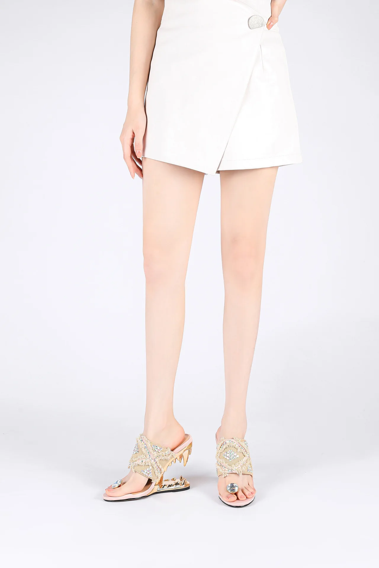 2024 Summer New External Wearing Slippers Women's Round Head Pinch Toe Water Diamond Shaped Heel Tiger Teeth Slippers