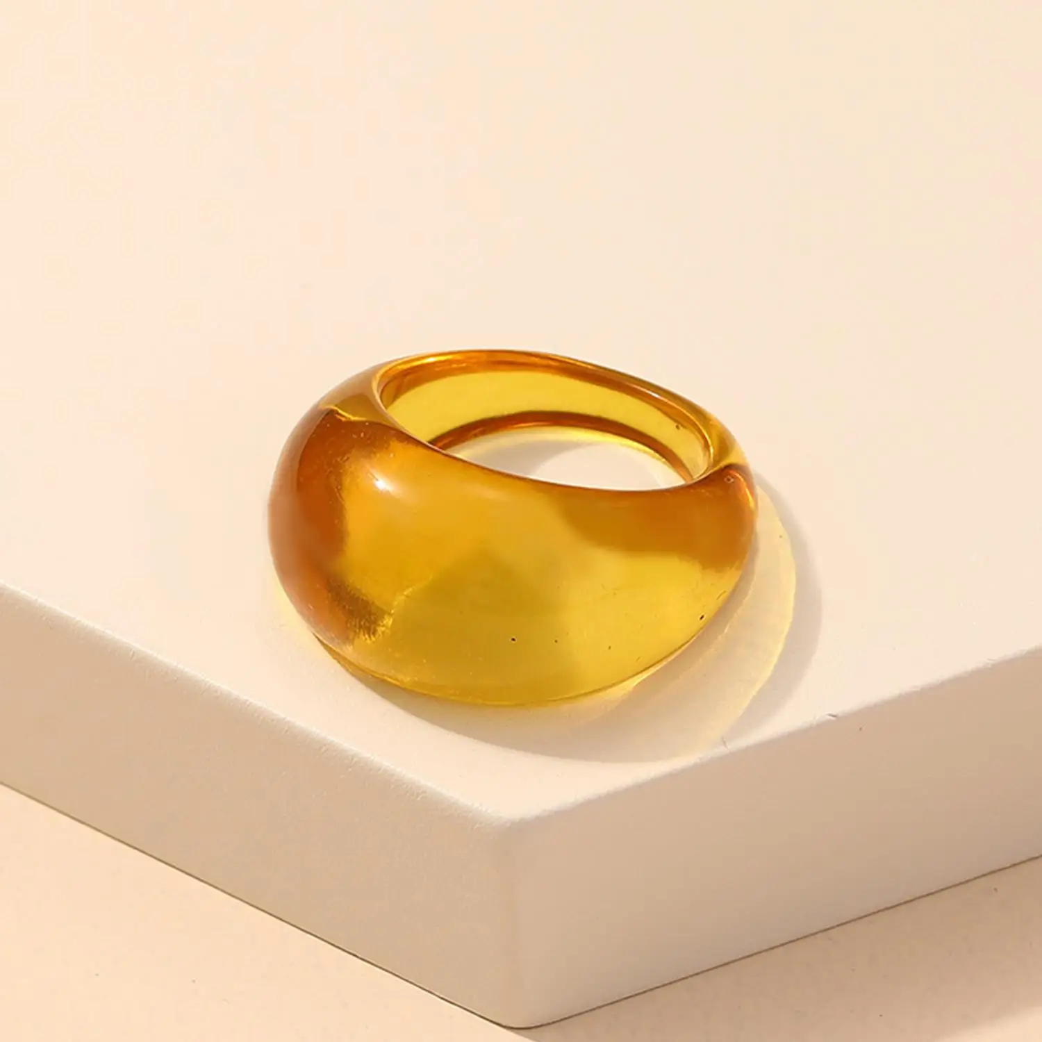 Vintage-Inspired Transparent Colorful Acrylic Resin Geometric Ring – Trendy Korean Fashion Aesthetic Jewelry