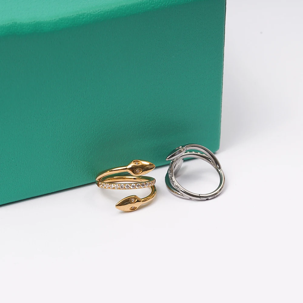 1 Pcs Titanium G23 Earrings Nose Piercing Two-headed Snake Inlay Zircon Hinged Septum Ring for Women Fashion Body Jewelry 2022