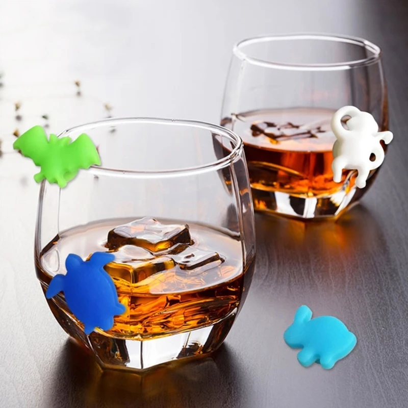 Wine Glass Markers Set of 24 Marine Terrestrial Animals Silicone Drink Glass Tags Identification Cup Labels Signs for Bar glass identifiers