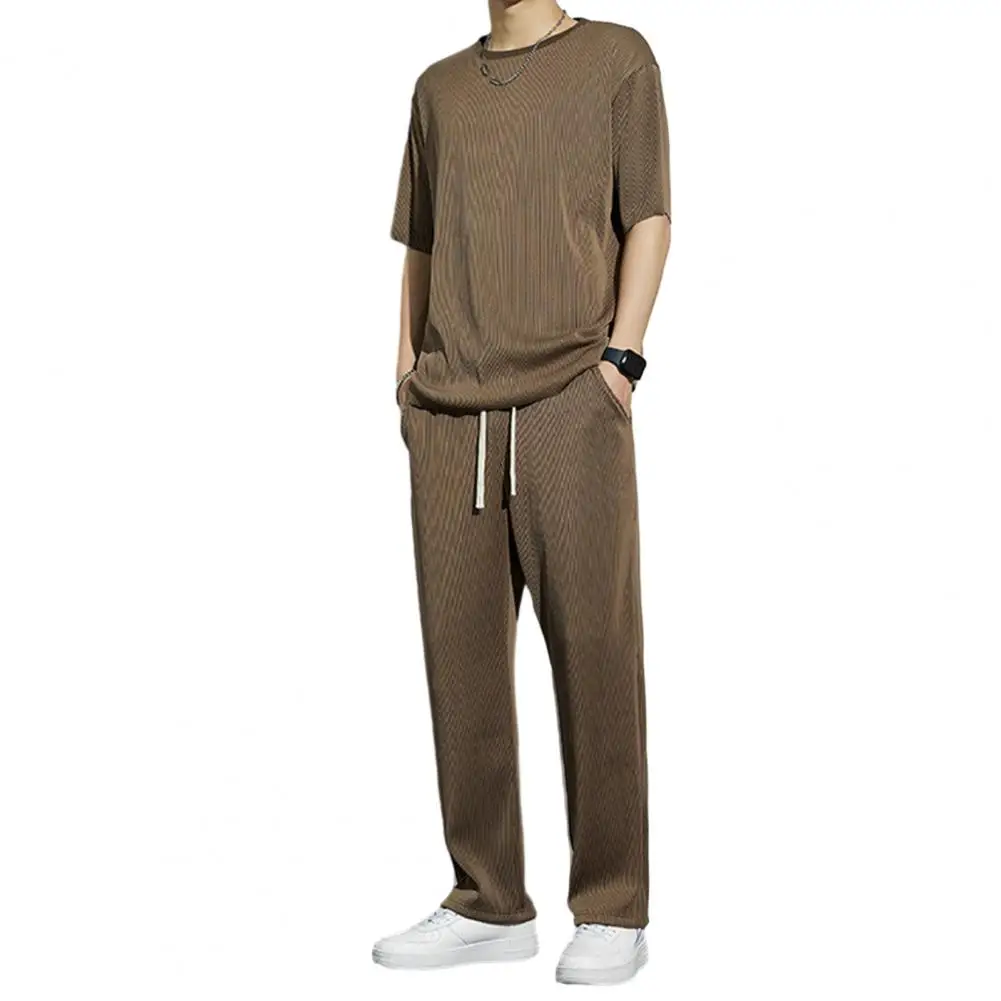 

Men Short-sleeved Trousers Set Round Neck T-shirt Drawstring Pants Two-piece Tracksuit