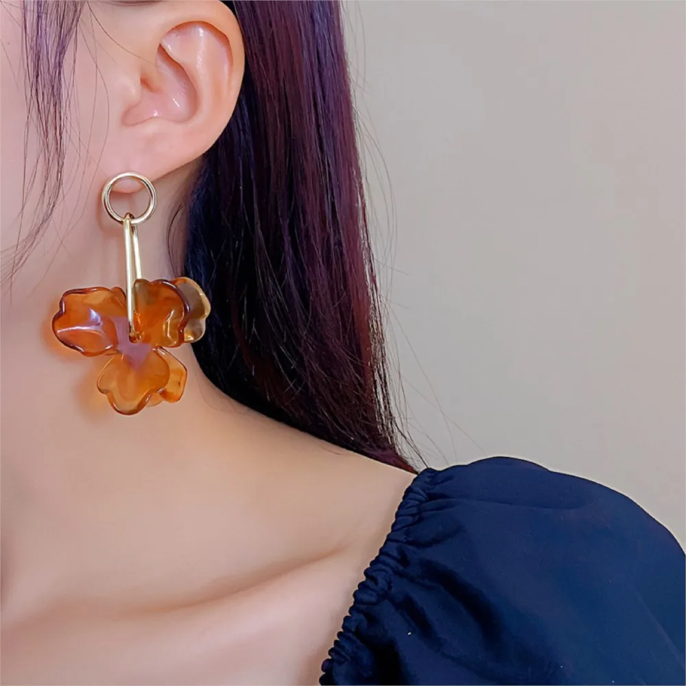 Retro Acrylic Amber Color Floral Petal Long Earrings for Women Fashion Personalized Earrings Suitable For Parties Anniversaries