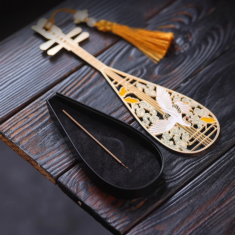 Creative Pipa Shape Aromatherapy Stove, Home Indoor Zen Tea Ceremony Decoration Chinese style Alloy Hollowed Incense Burner, 1Pc