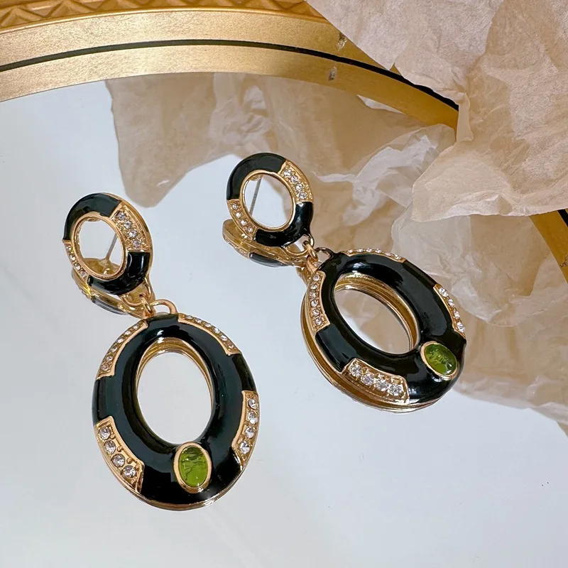 

Royal style black gold earrings, electroplated enamel elastic earrings medieval vintage jewelry