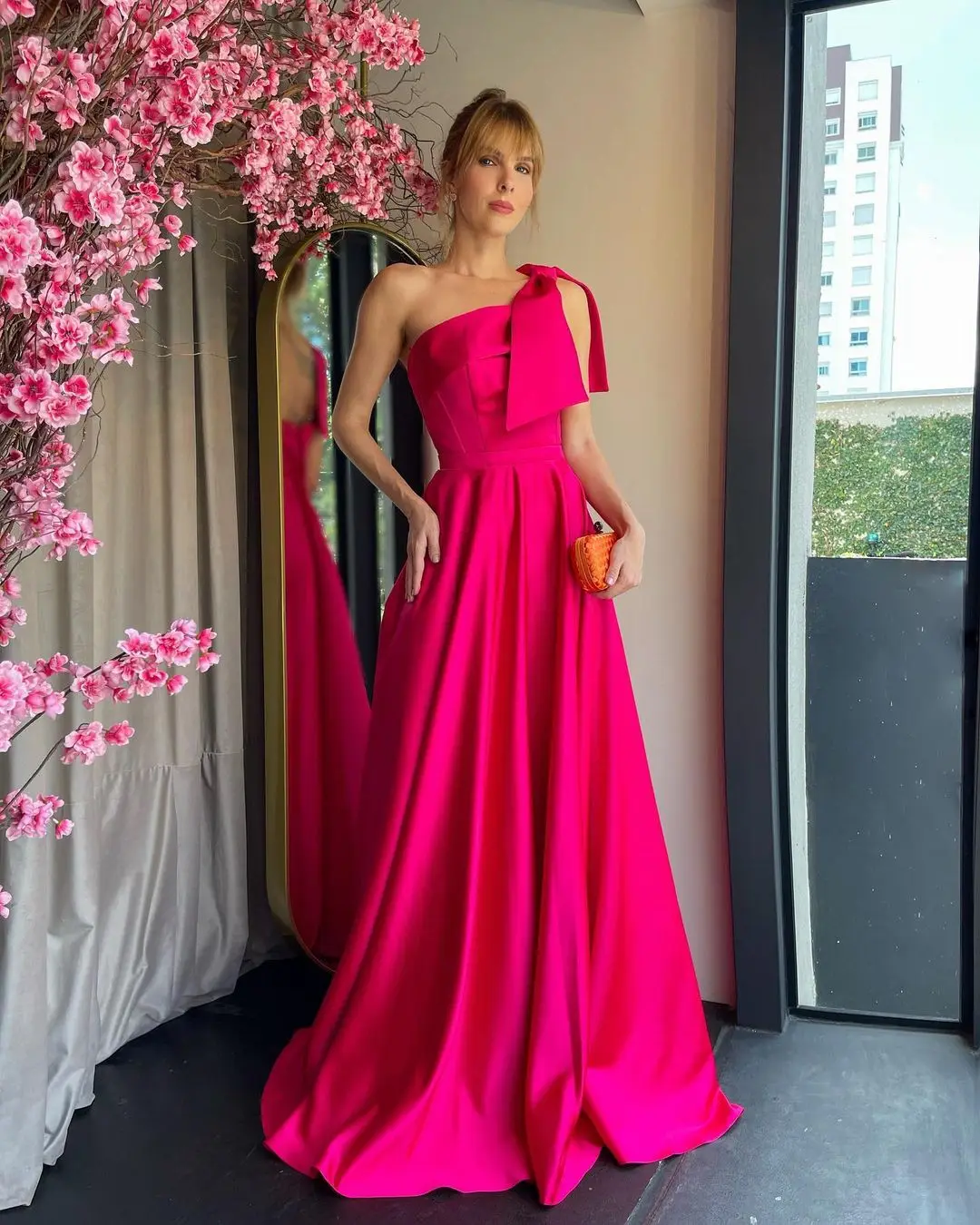 

A Line Fuchsia Prom Dresses Formal One Shoulder High Slit Long Women Event Dress Evening Gowns Party Occasion Dress