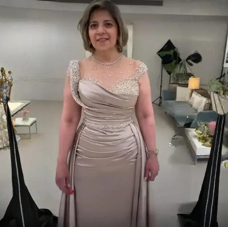 Crystal Sequins Mother of the Bride Dresses Long Sleeves Champagne Plus Size Prom Gowns African Wear Gown Lady's Dress