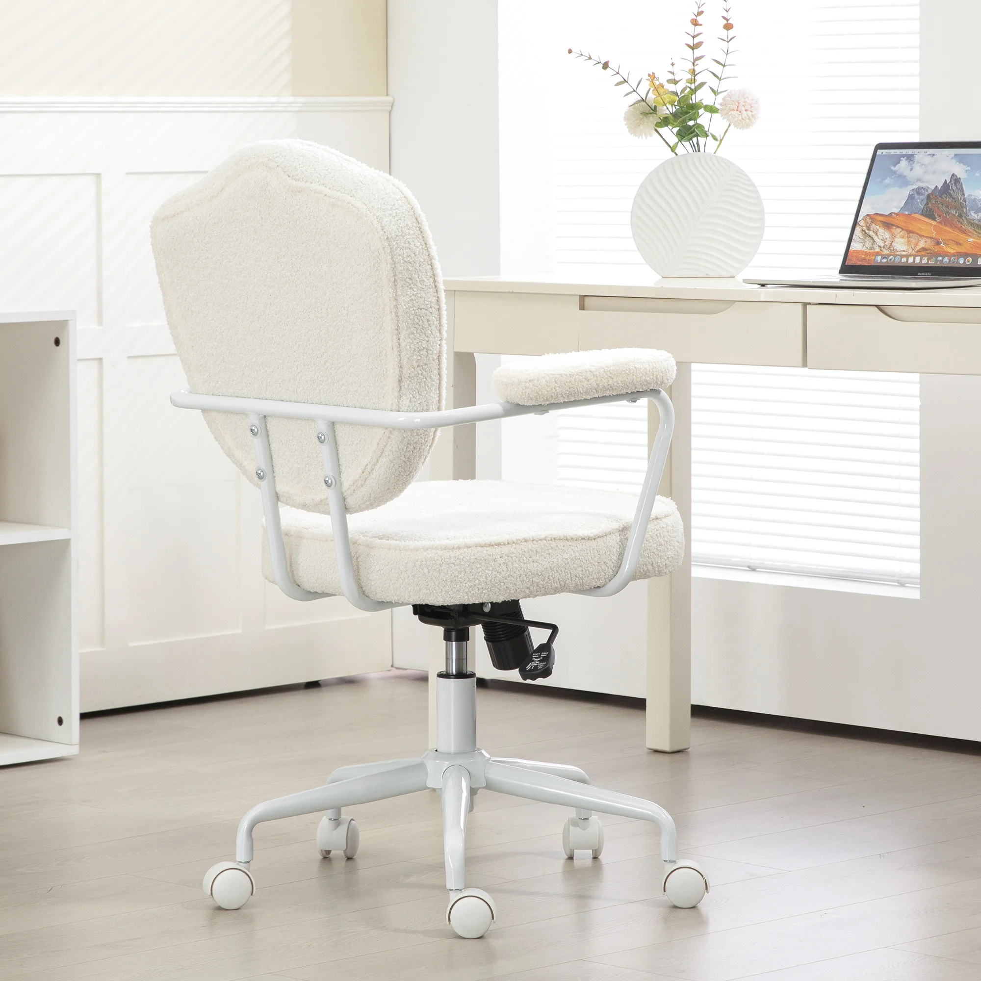 Homcom Cute Office Chair, Teddy Bear Fleece Vanity Chair, Cream White 4