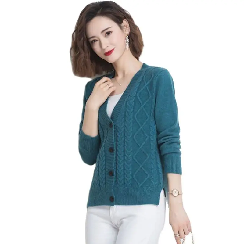 

V Collar Retro Spring And Autumn Cardigan Sweater Coat Women's 2023 New Outside Jacquard Retro Foreign-style Sweater Loose Coat