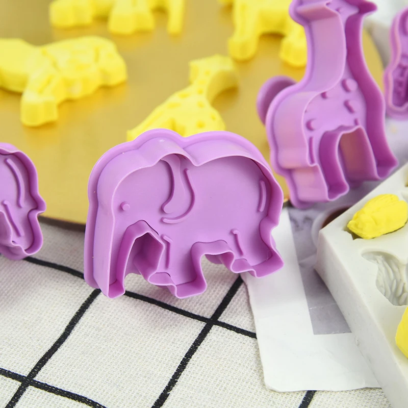 Forest Lion Animal Cookie Mold Turtle Leaves Fondant Biscuit Stamp Mould For Kids Jungle Birthday Hawaii Party Baking Cake Decor cookie cutter baking mold cookie mould cookie printing mold baking decorating tools cookie maker press kit
