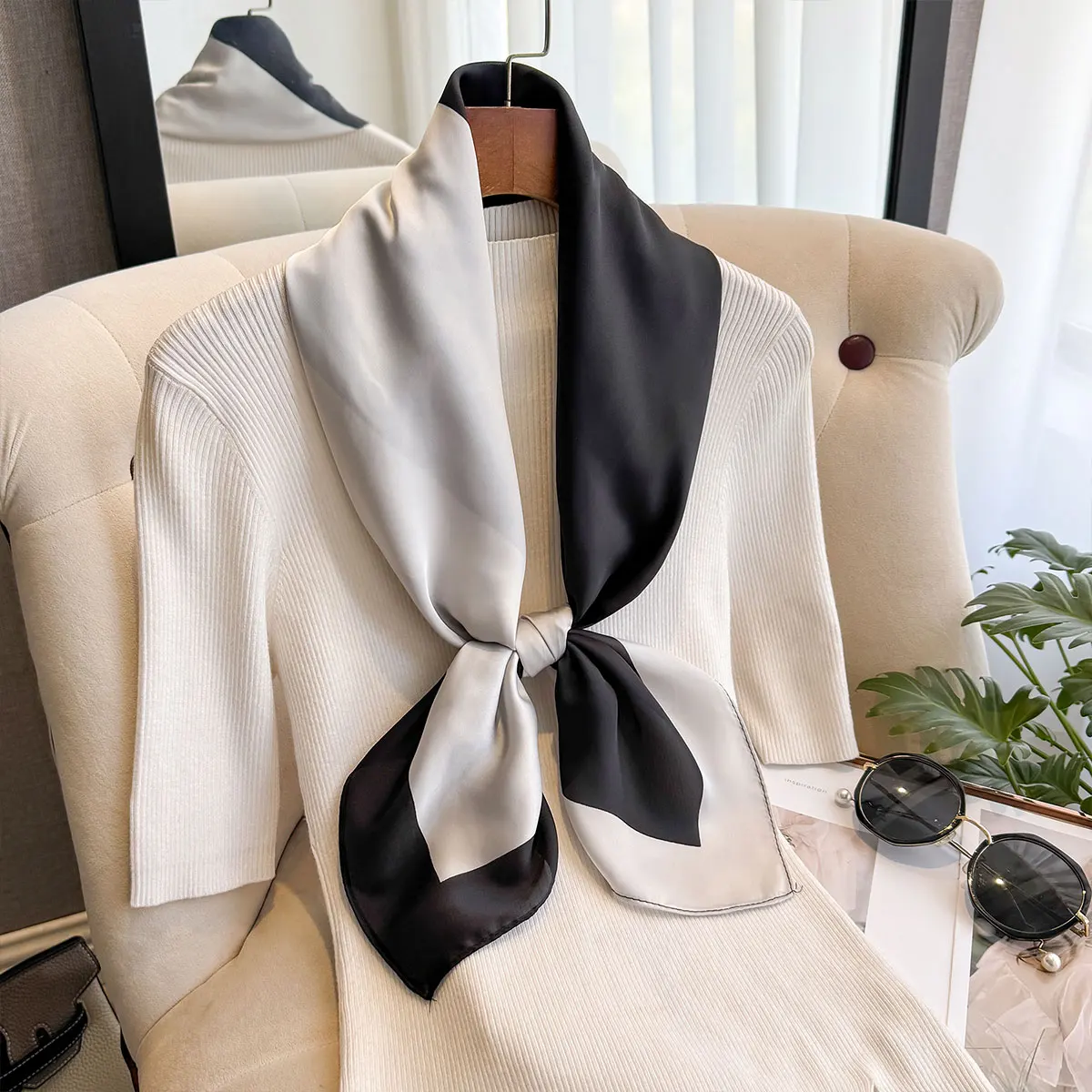 Latest Design Luxury 90cm Silk Women Scarf Sunscreen Foulard Shawl Hijab Female Hair Hijab Wraps Neckerchief Bandanda Echarpe