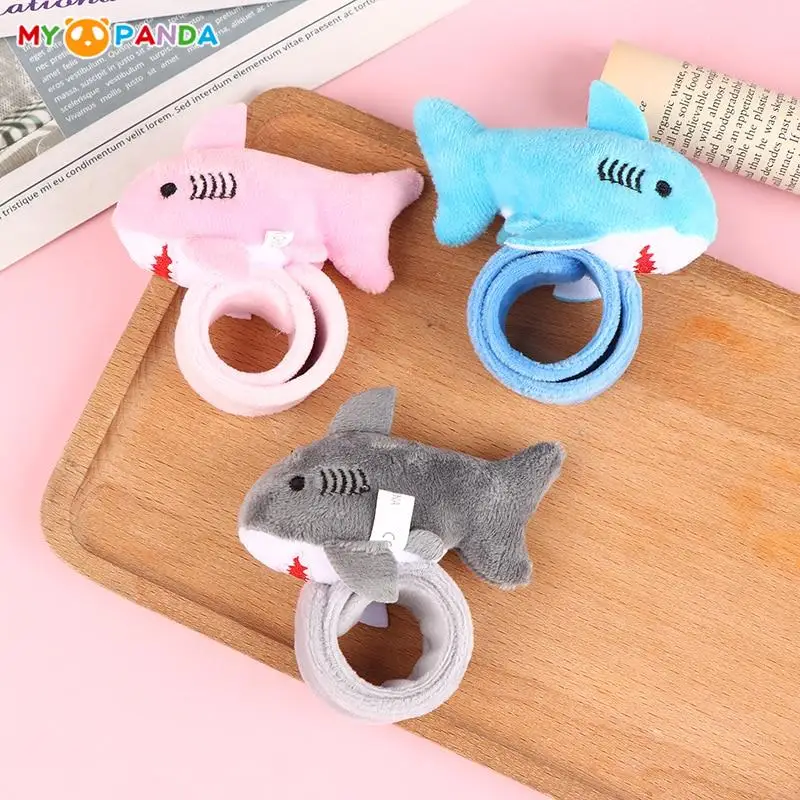 

Cute Plush Shark Wristband Stuffed Animal Slap Bracelet Slap Rings Slap Band Toy Keychain Doll For Kid Party Favor Birthday Gift