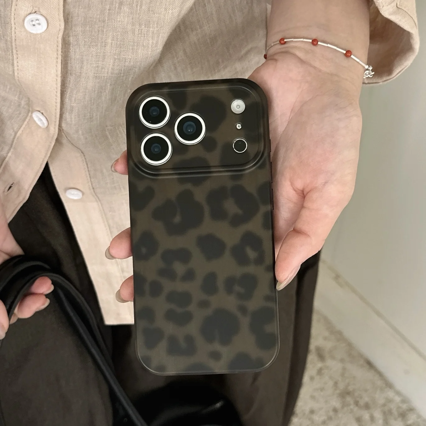 Retro Stylish Amber Color Lamber Pattern Glossy Phone Cover Case for iPhone 17 16 15 14 13 12 Pro Max Plus Air Image 24
