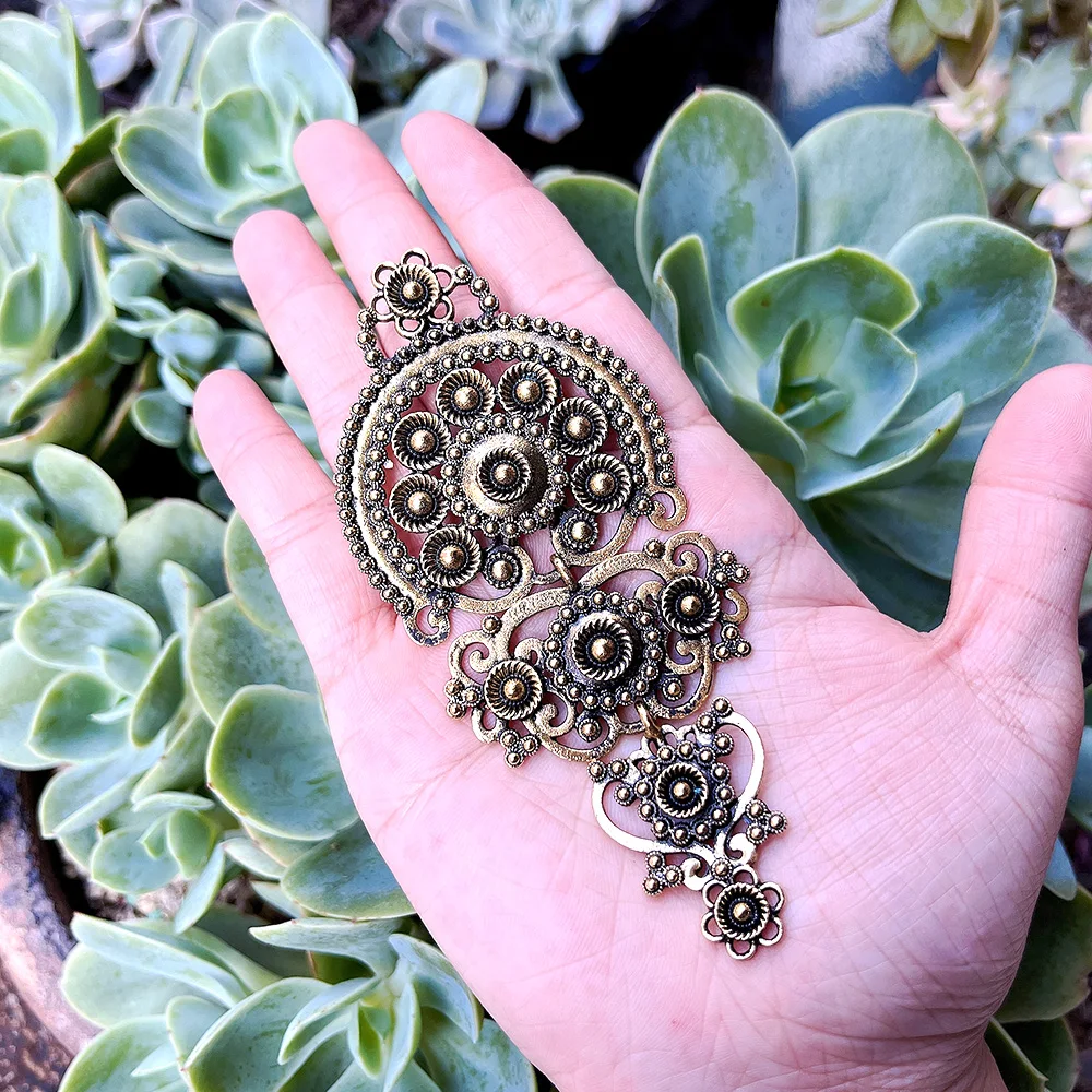 Bohemia Women Flower Pendant Brooch Pins Retro Gold Silver Color Bridal Wedding Jewelry Gift pin brooches,clothing brooch,flower brooch,art brooches,enamel brooches,acrylic brooches,metal brooches