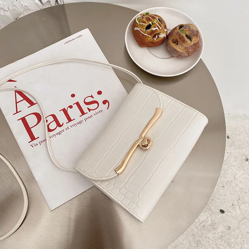 2025 spring Korean Croc-Embossed Lock Closure Compact Bag Candy Colors Crossbody Shoulder Purse for Phone Essentials