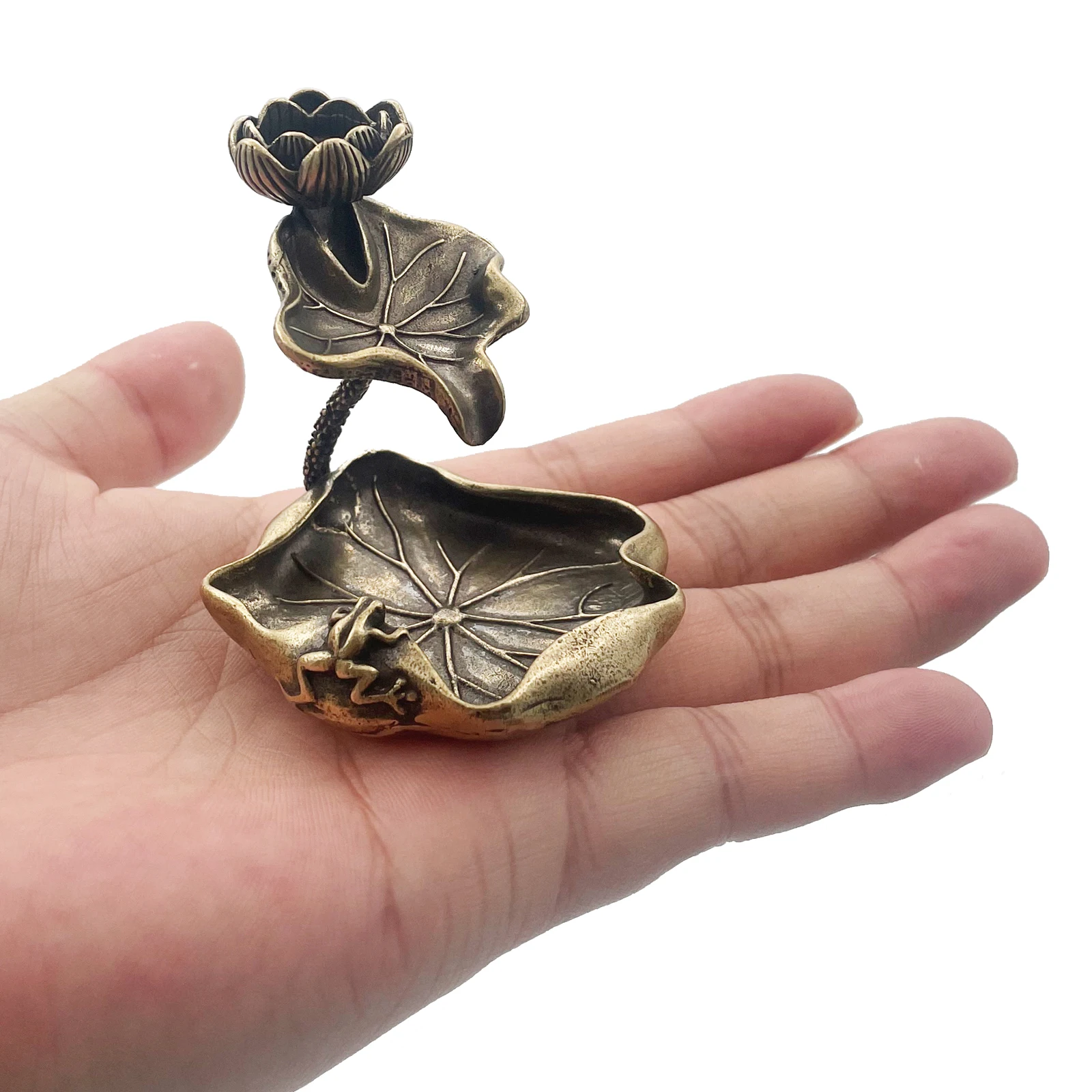 

Antique Brass Lotus Leaf Backflow Incense Burner Decorations Solid Pure Copper Frog Pond Censer Holder Ornaments Tea Pets