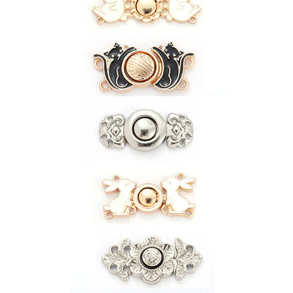 

Rabbit Diasy Fashion Jewelry Geometry Flower Metal Jeans Accessories Tightening Waistband Pin Women Brooch Anti-Exposure Brooch