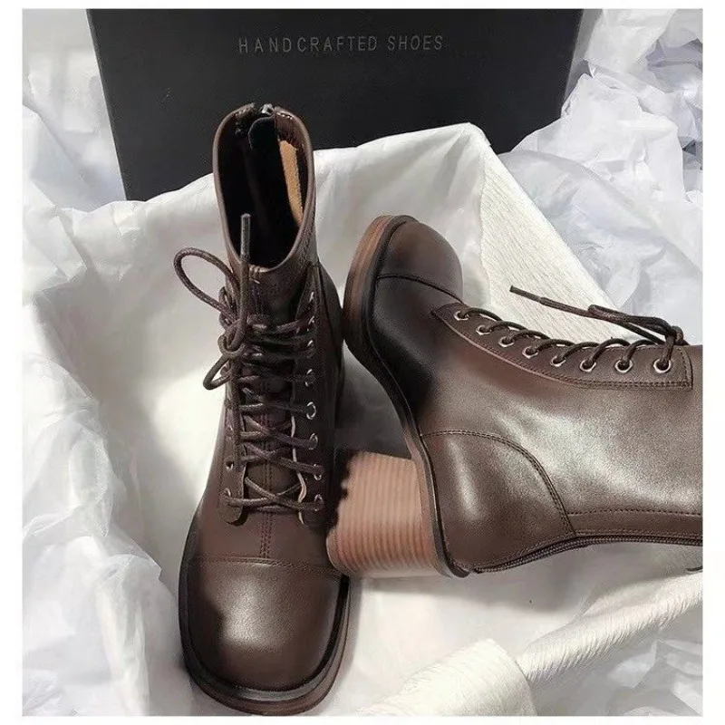 Vendite Calde 2024 New Thick Soled British Style Stretch Skinny Short Knight Vintage Doc Martens Per Scarpe Con Plateau Da Donna