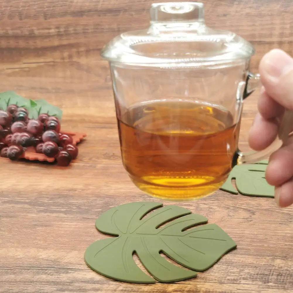 Decorative Dining Table Coaster Cartoon Leaf-shaped Silicone Coaster Set Heat Resistant Dining Table Placemats Easy to Clean
