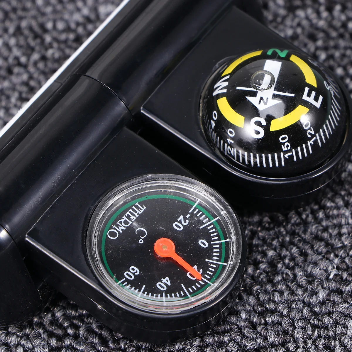 

Multifunctional Car Auto Vehicle Navigation Compass Car Ornament Accessory