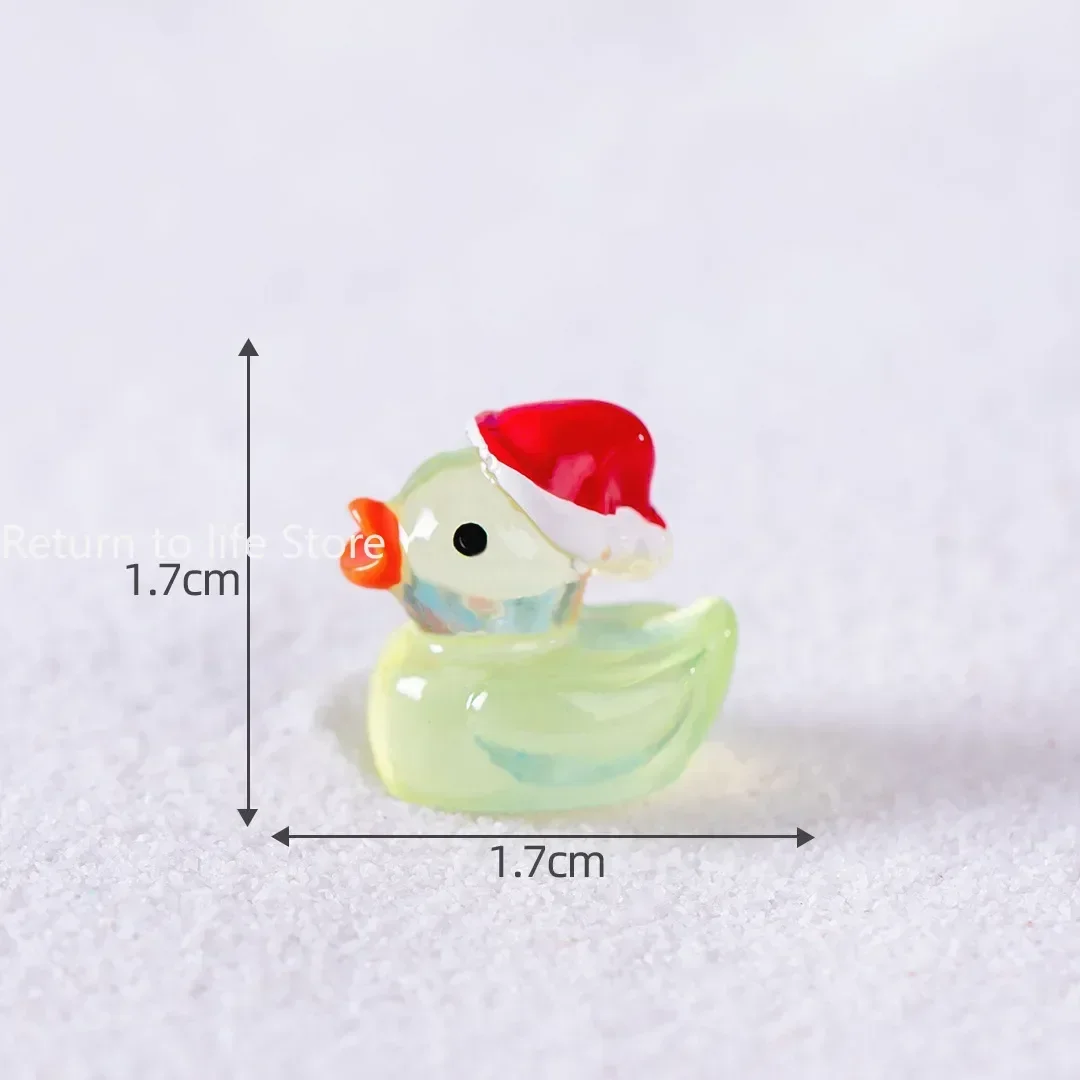 70 PCS Glow-in-the-Dark Mini Ducks – Colorful Luminous Resin Ducklings For Aquarium, Garden, Home & Crafts