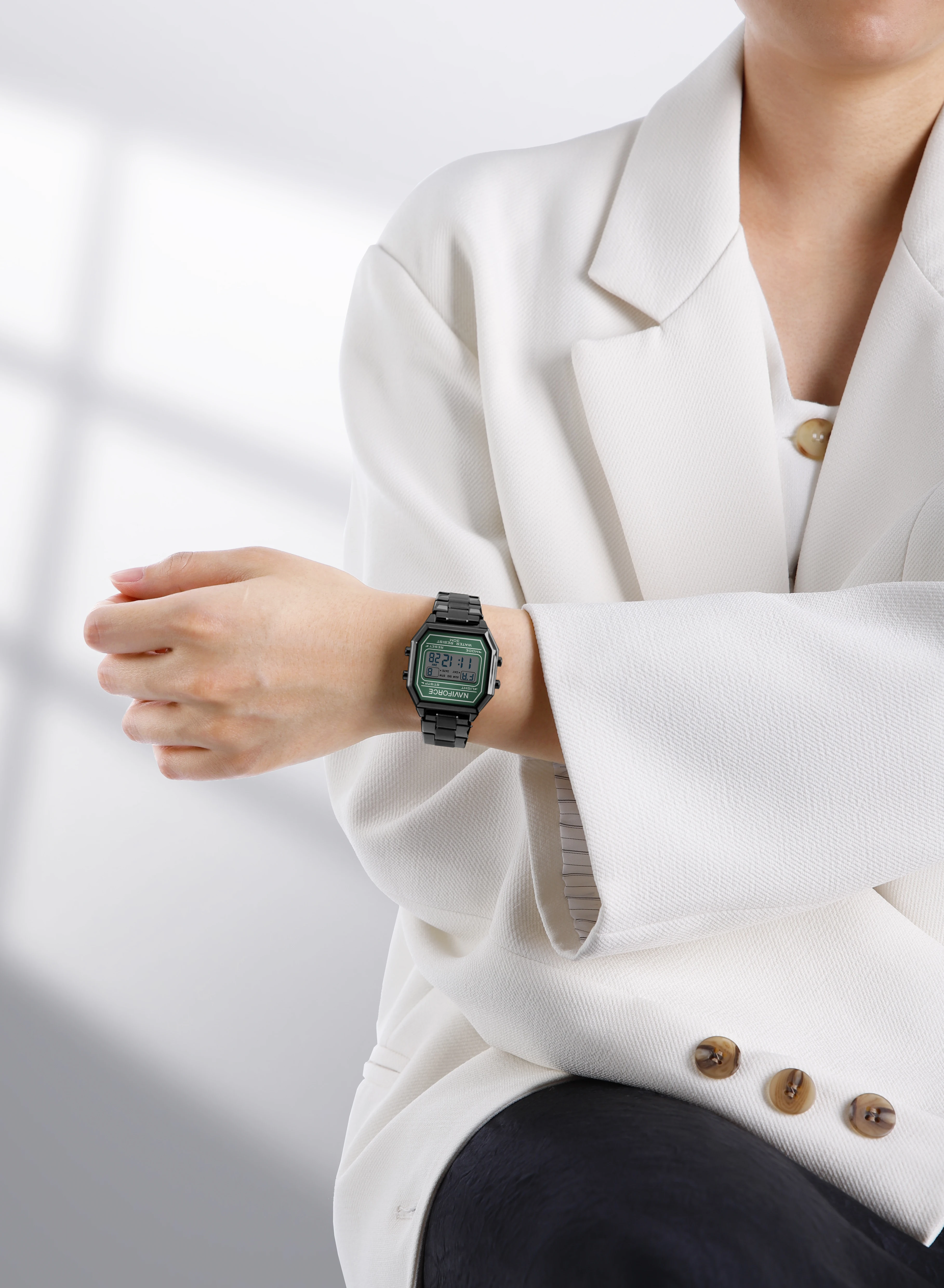 Naviforce 5063 Women's Watch description image 6